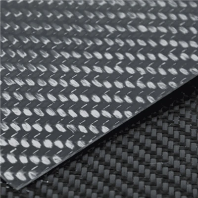 Quanto è forte il materiale composito di resina in fibra di carbonio?